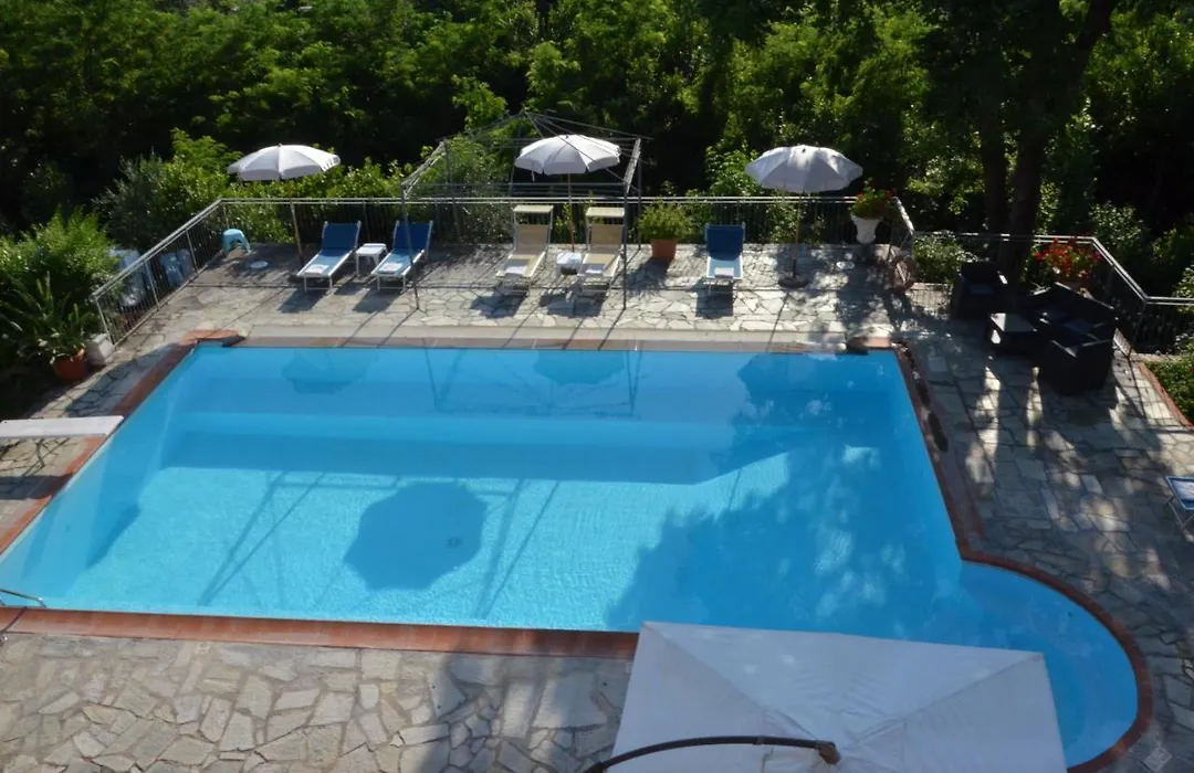 Maison Brinati Bed And Breakfast-1
