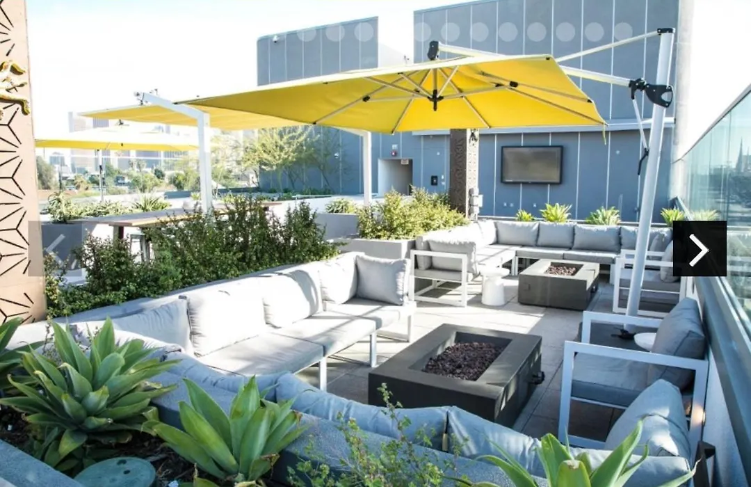 Luxury Downtown Los Angeles Penthouse Condo With Skyline Views-1