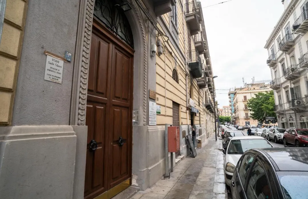 B&B Handy Palermo-1