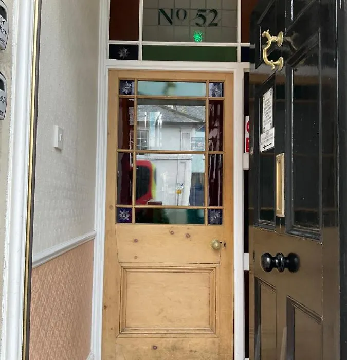 No 52 Bed And Breakfast-1