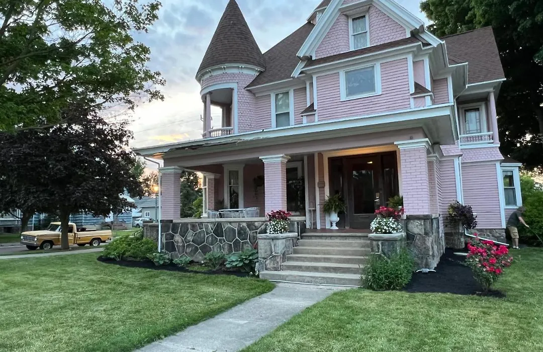 Market St Manor Bed And Breakfast-1