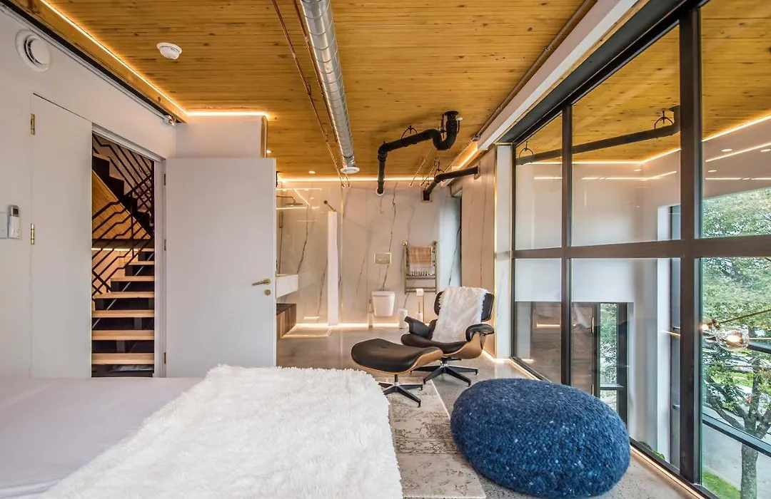 The Halifax Rooftop - Cozy Spa B&B-1