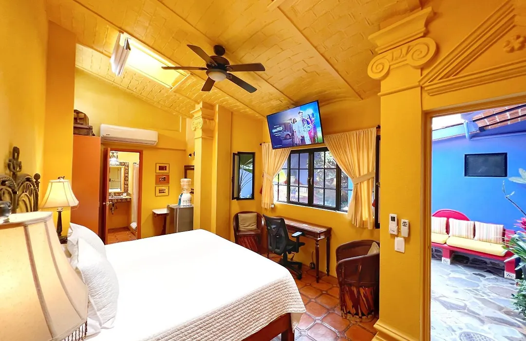Estrellita'S Bed & Breakfast-1