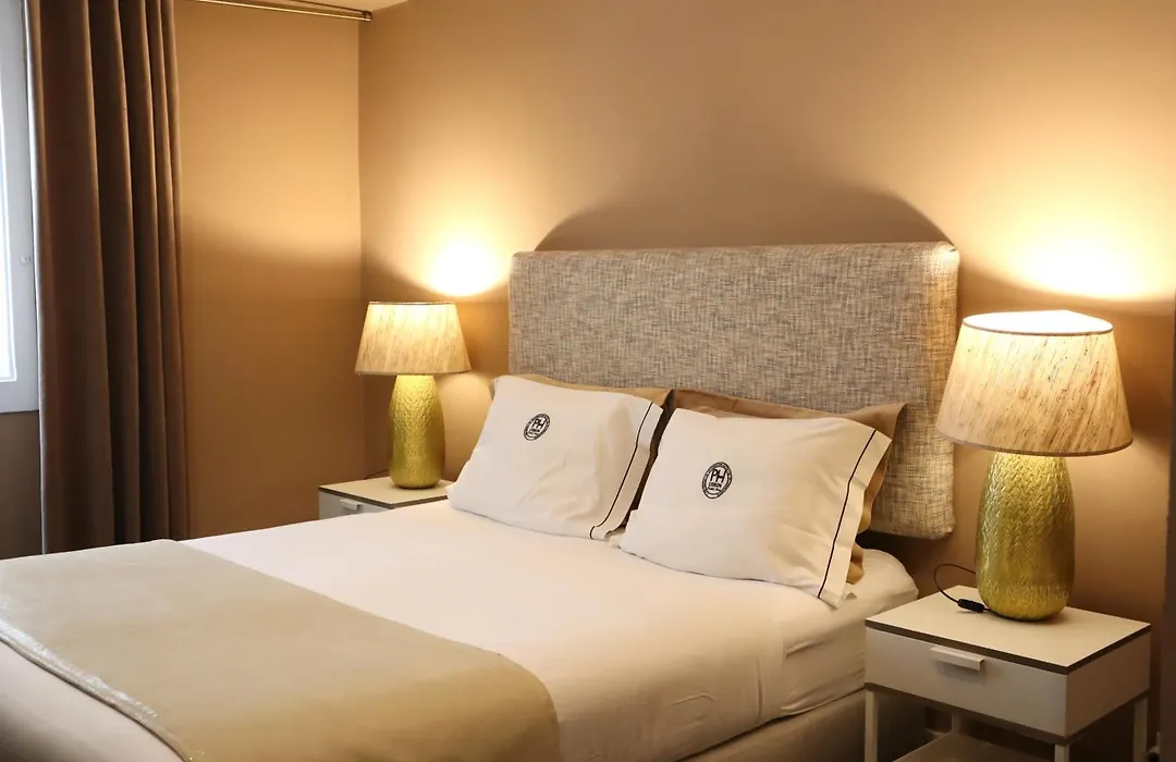 Ph Downtown Suites-1