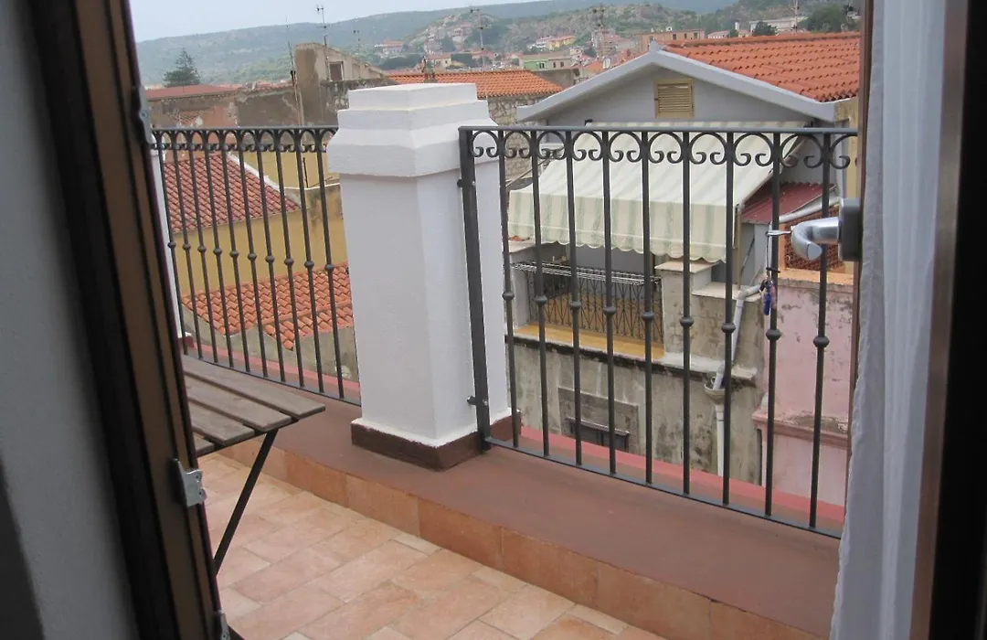 Bomarosa Rooms-1
