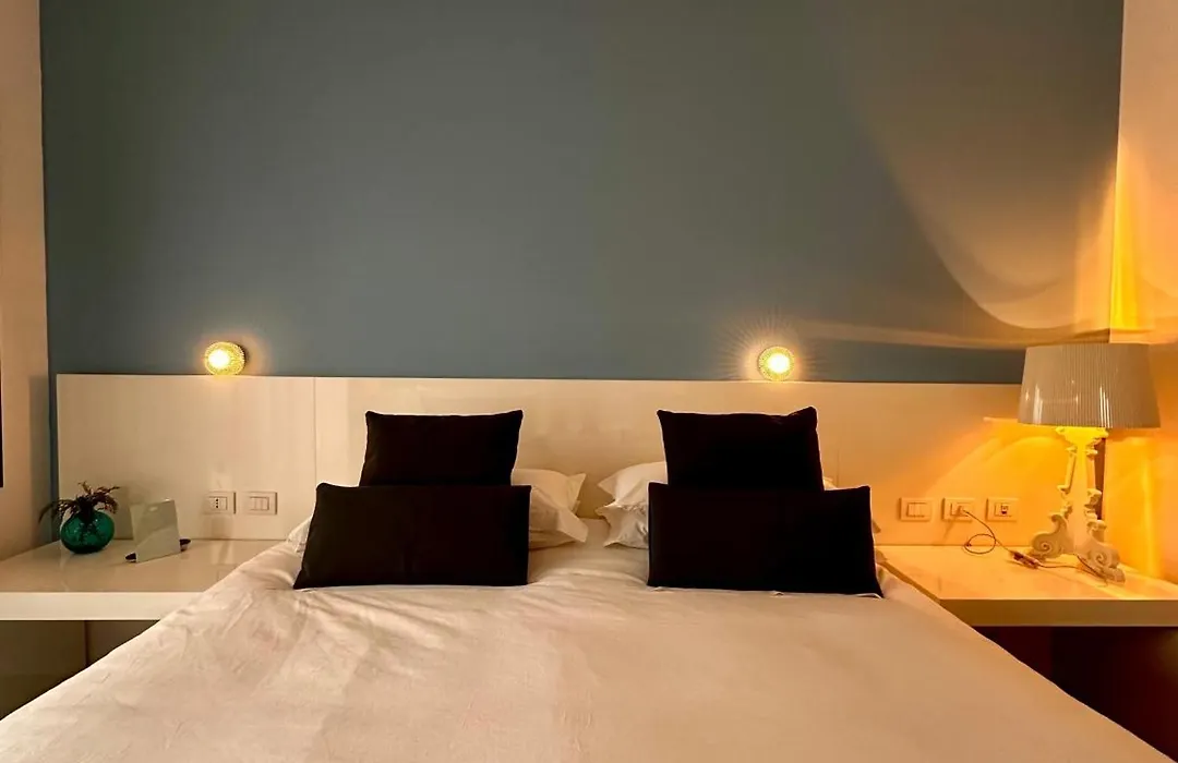 Maison R Boutique-1