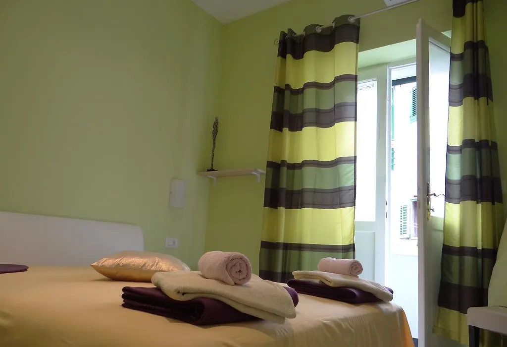 Rooms Stella-1