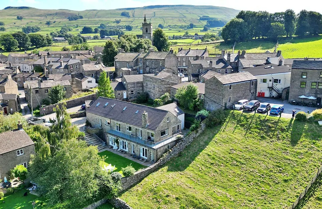 Finest Retreats - Loxley House-1
