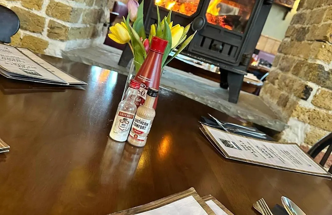 The Six Bells-1