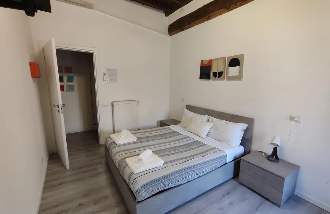 Giubbonari Street-1