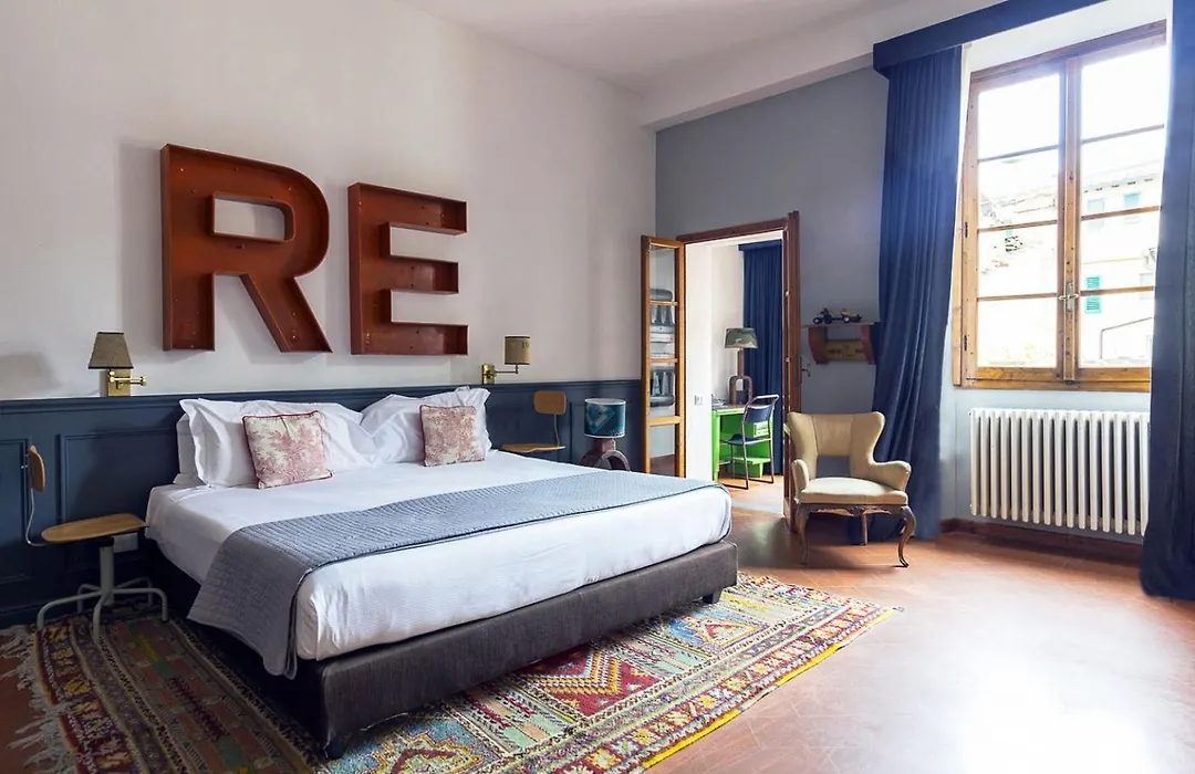 Soprarno Suites-1