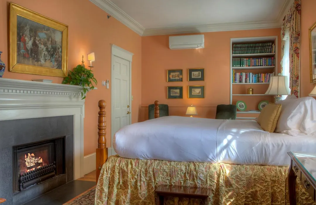 Francis Malbone House-1