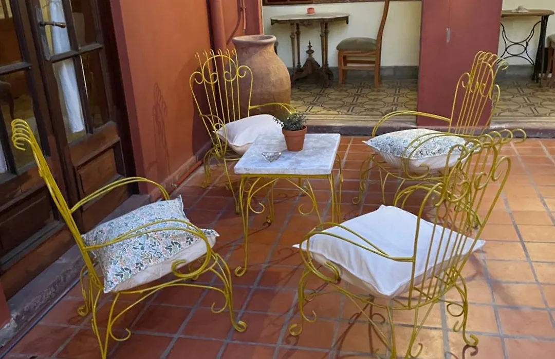 La Escondida, Casa de Huéspedes-1