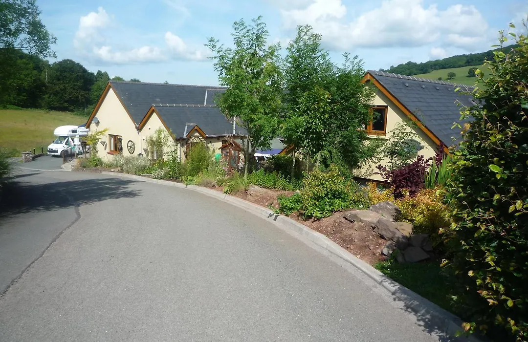 Castle Lodge - Brecon Beacons Accommodation-1