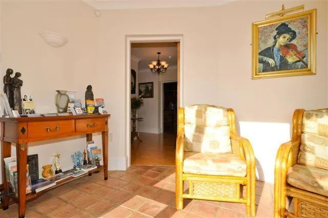 Claremount House B&B-1