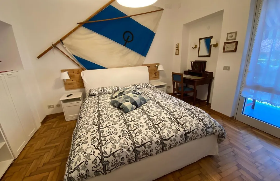 B&B And Sail-1