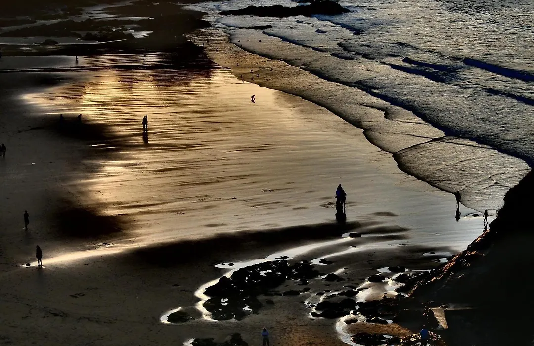 Lazy Waves-1