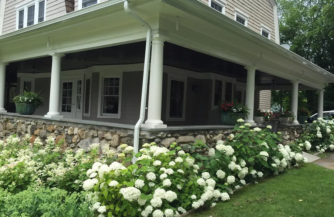Hilltop House Bed & Breakfast-1