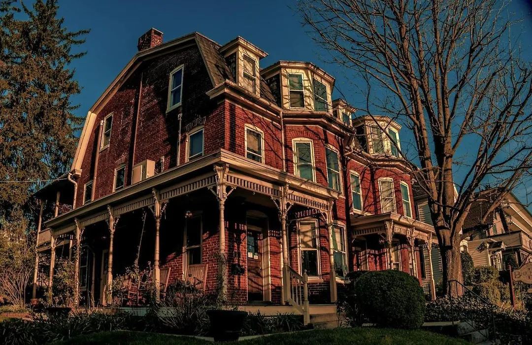 Brickhouse Inn B&B-1