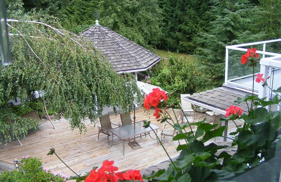 Hummingbird Guesthouse-1