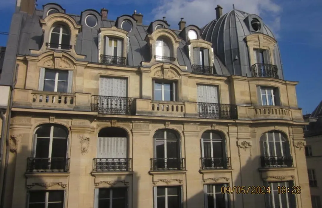 Bed And Breakfast Paris Centre-1