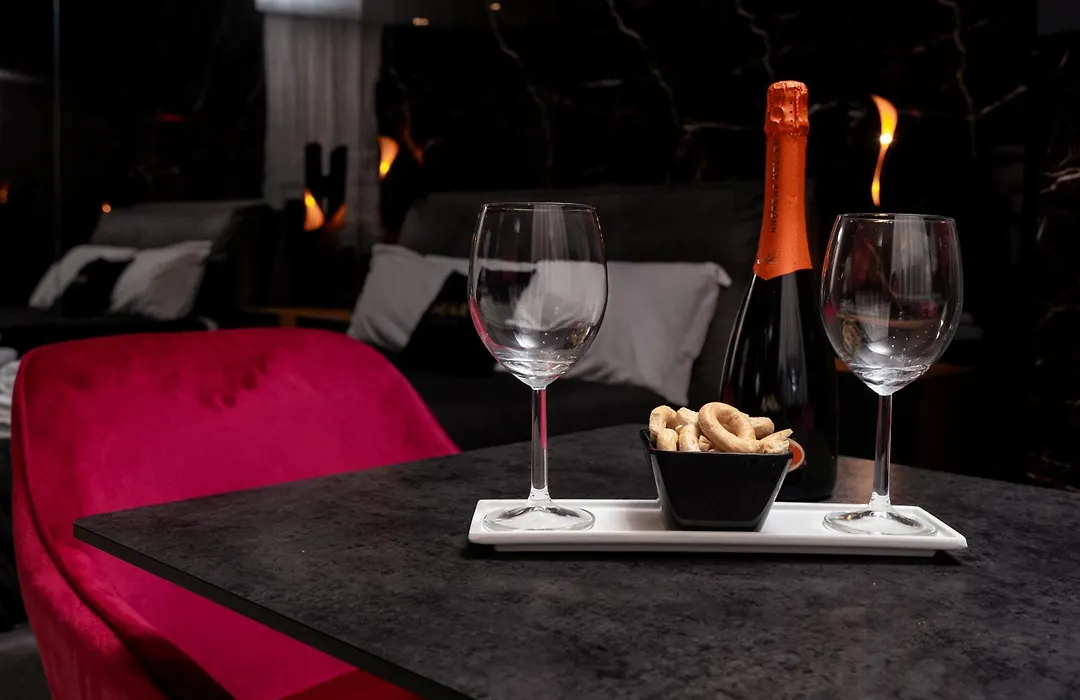Nuar Suite&Spa-1