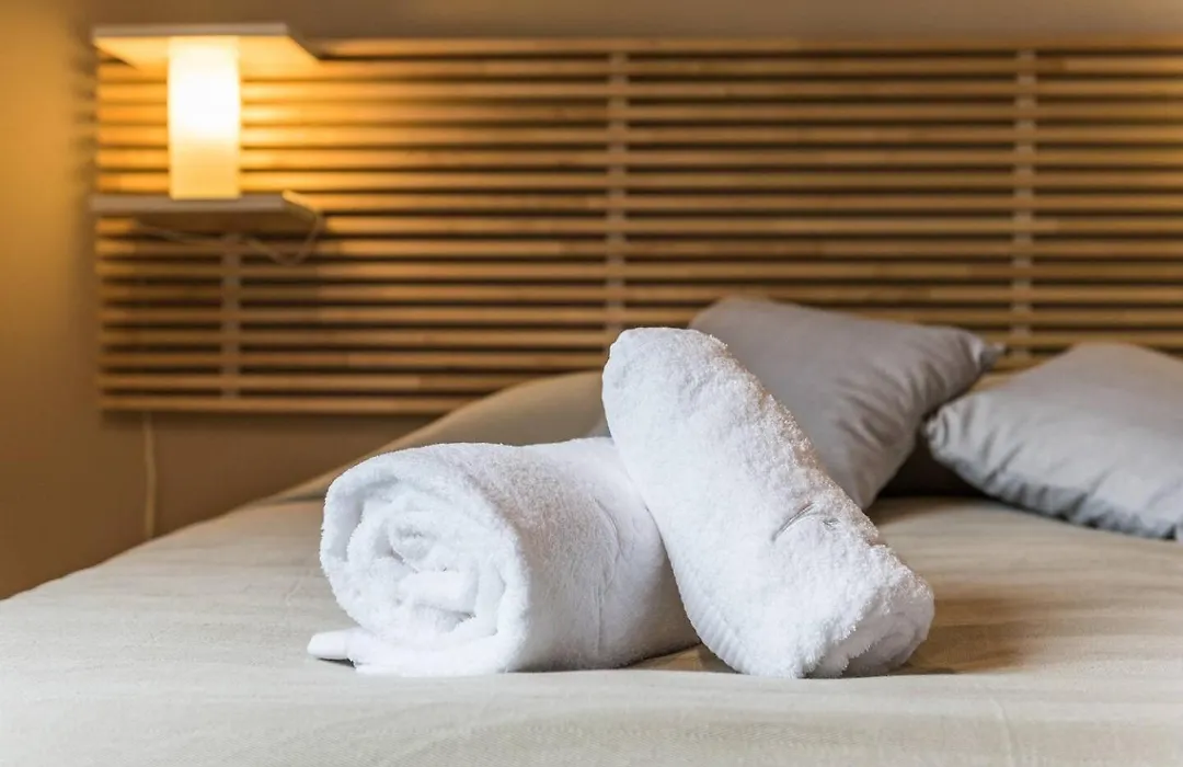 Serenata Boutique Rooms-1