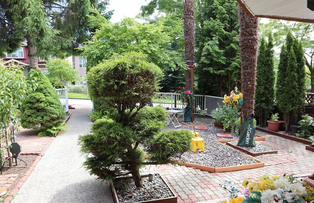 Diana'S Luxury Bed And Breakfast-1