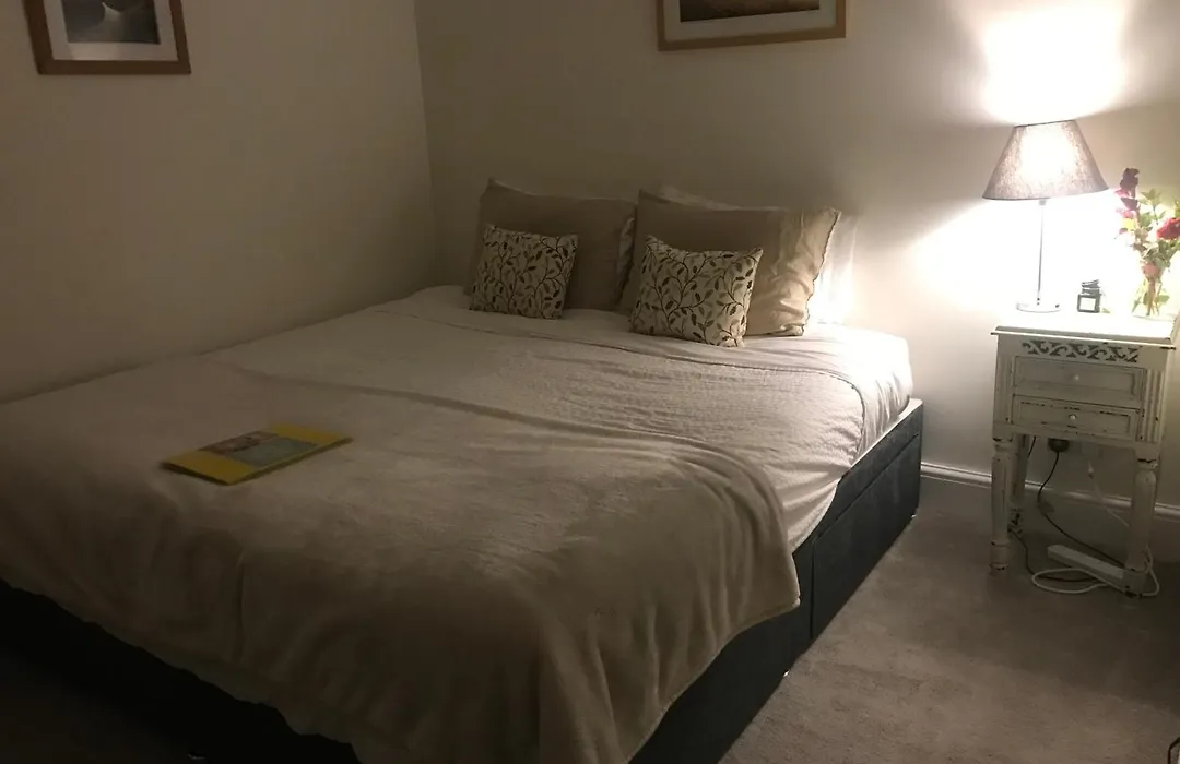 Rie'S Retreat - The Emerald Room-1