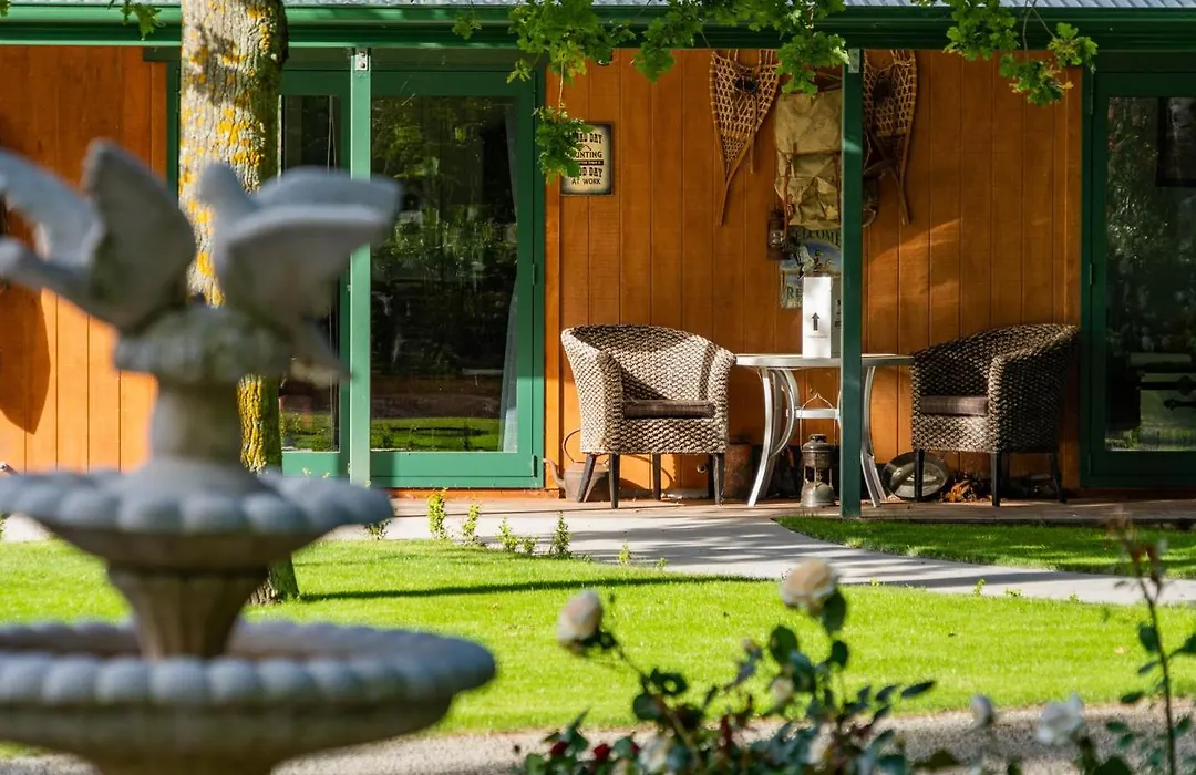 The Jolly Poacher Retreat-1