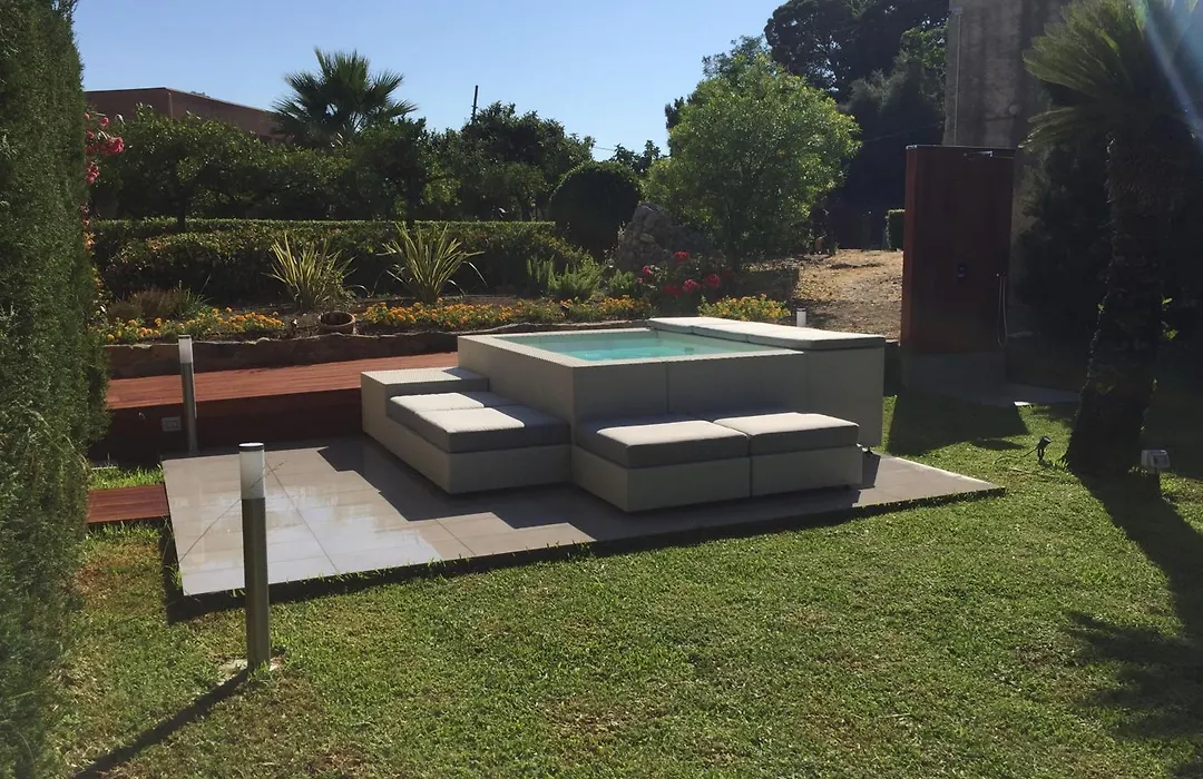 Bouganville B&B-1