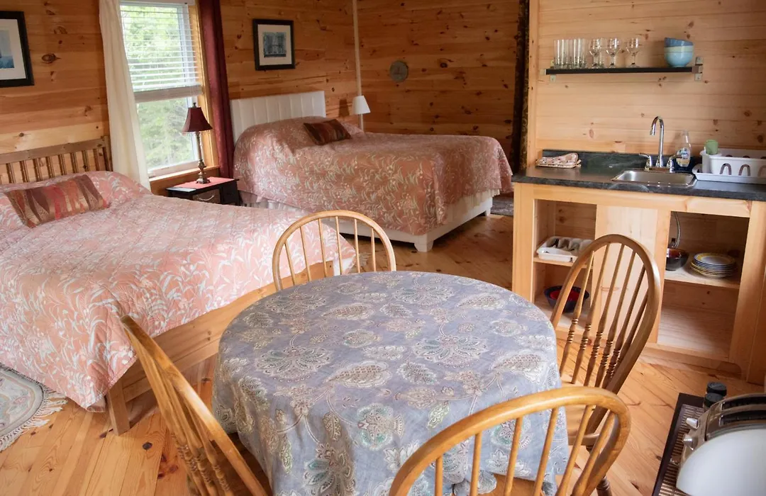 Rumi Guest House On The Cabot Trail-1