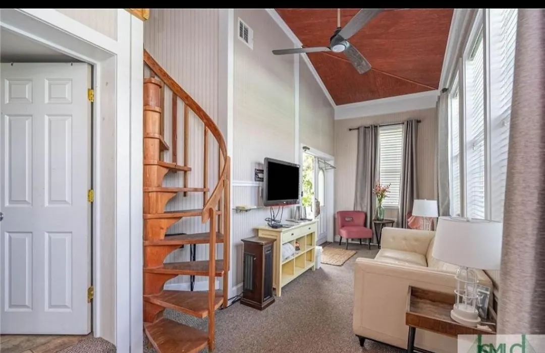 Tybee Island Inn Bed & Breakfast-1