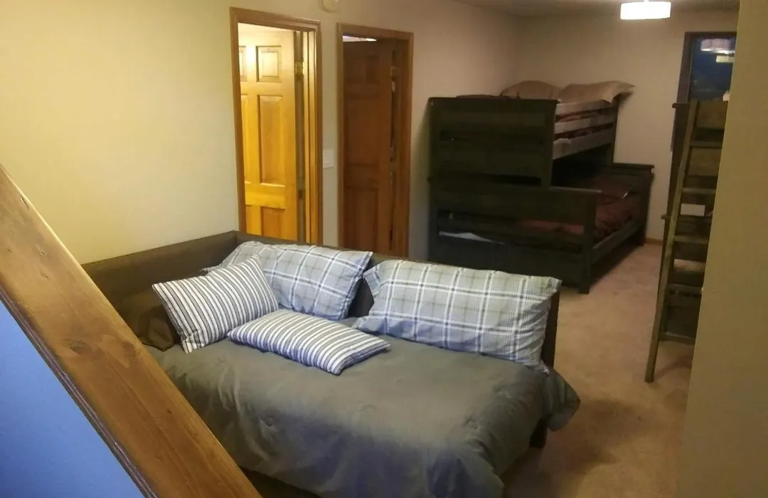 Historic Twin Tudors Inn-1