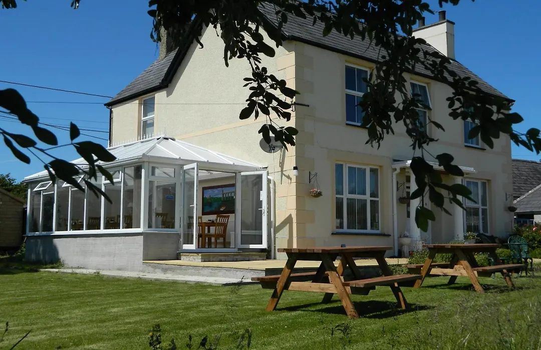 Taldrwst Farmhouse-1