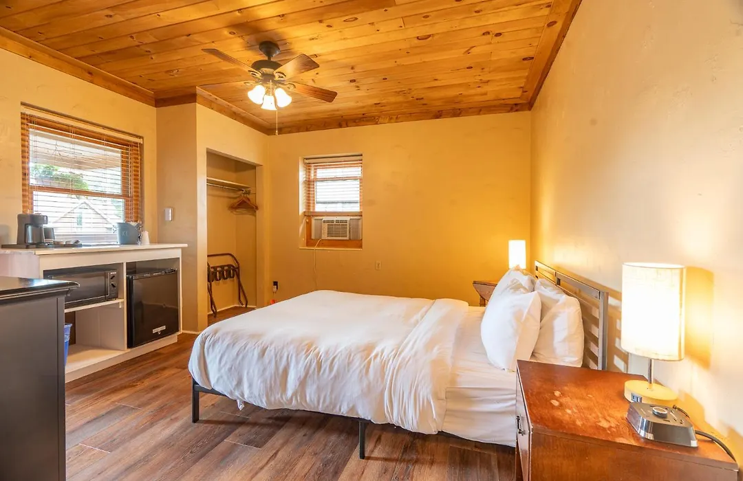 The Ridgeway Inn-1