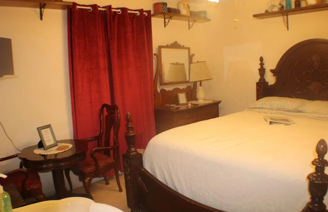 Serenity Hill Bed And Breakfast-1