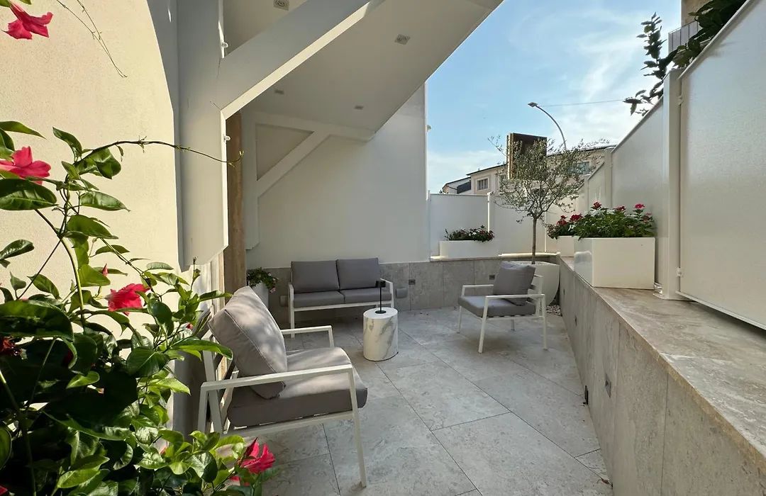 Domus De Cinti Boutique Rooms-1