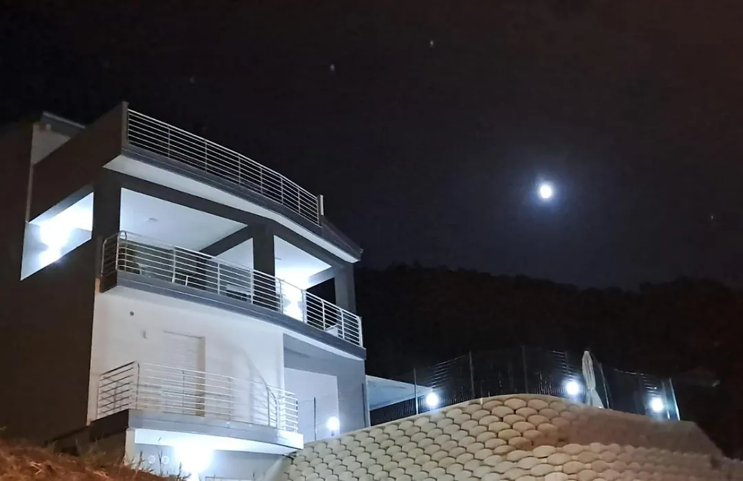 B&B Clarosa-1