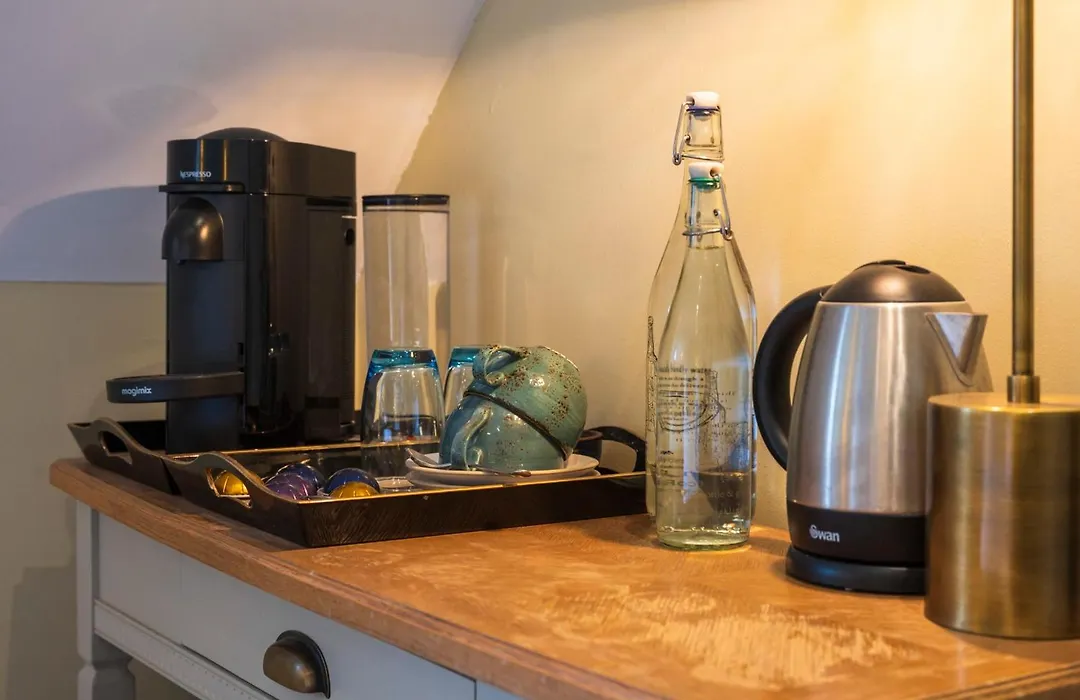 The Bottle & Glass Inn - Book All 3 Rooms-1
