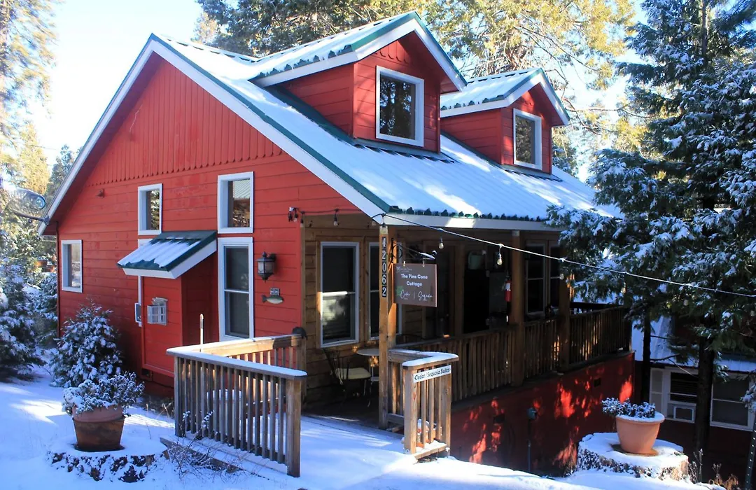 Elliott House Boutique Inn-1