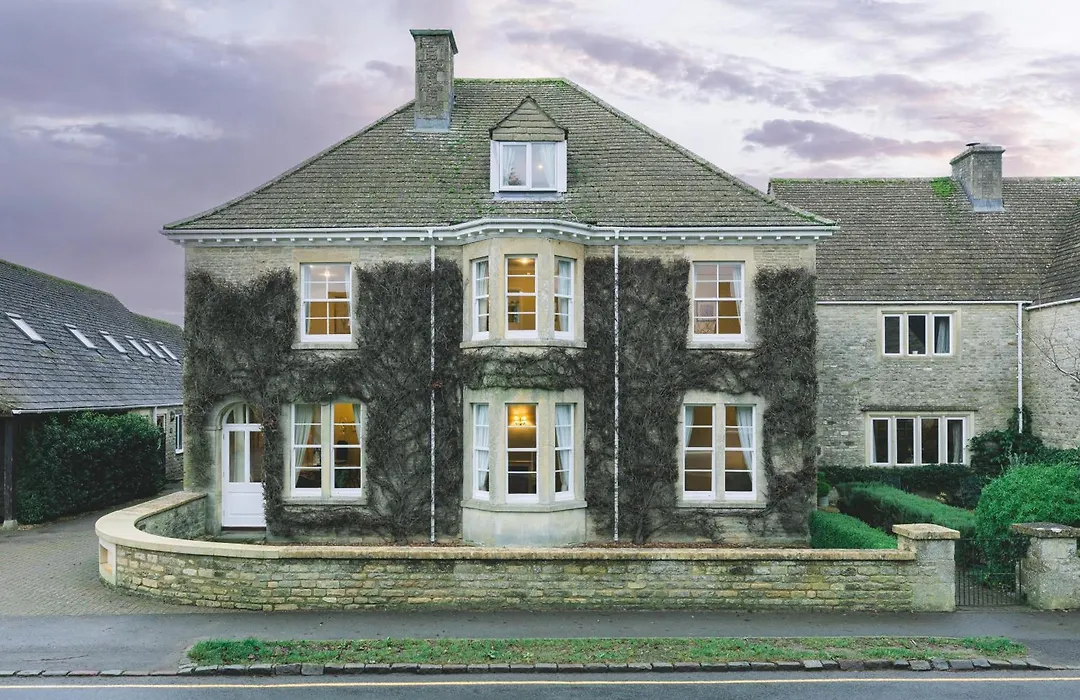 Cotteswold House-1