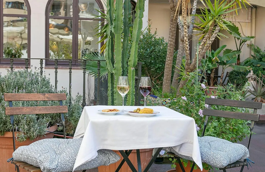 Mihlton Barcelona Boutique B&B (Adults Only)-1