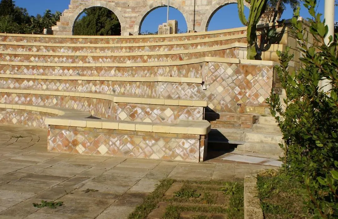 Borgo Piazza-1