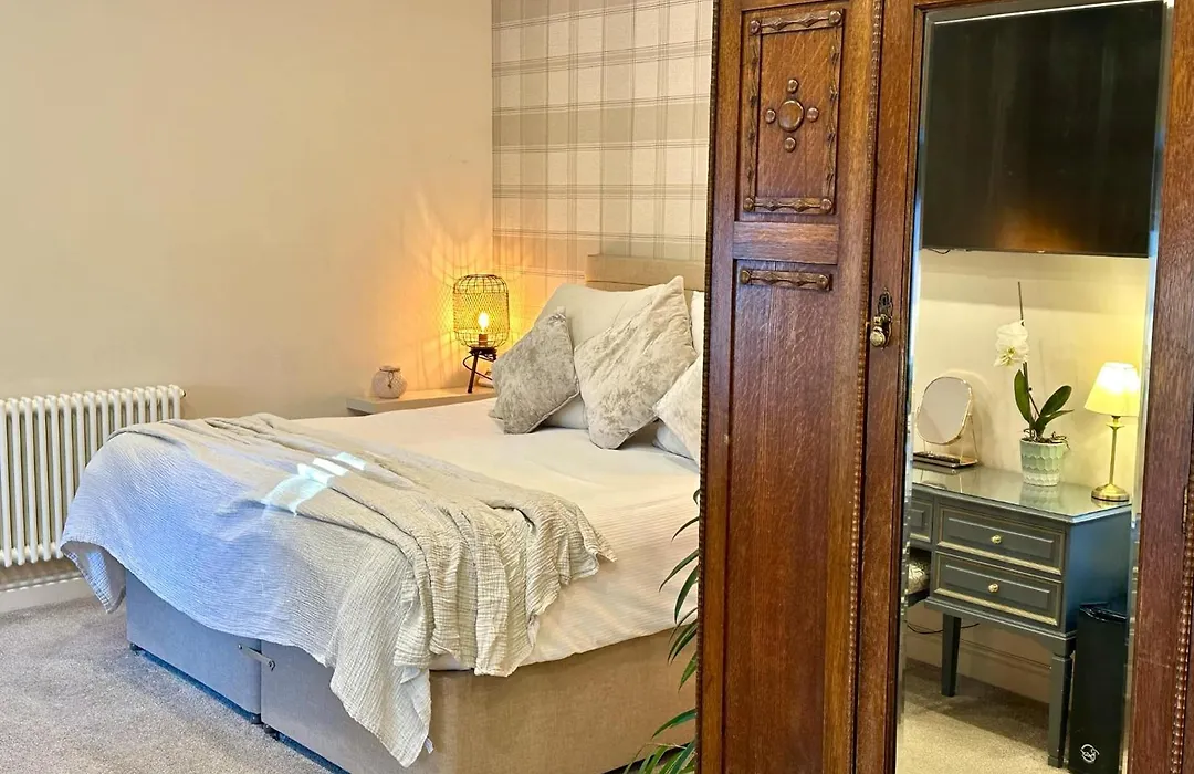 Beechtree Cottage, Cairngorm Suite, Kirkmichael-1