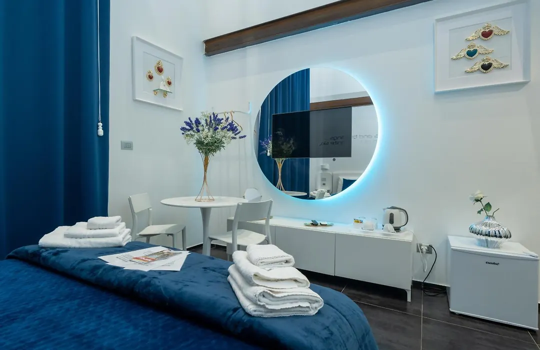 Skyhouse Chiaia-1