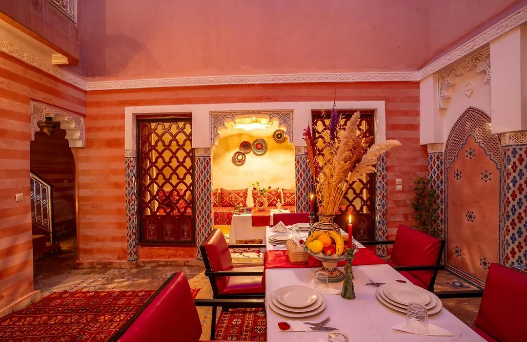 Riad Le Graff Pink-1