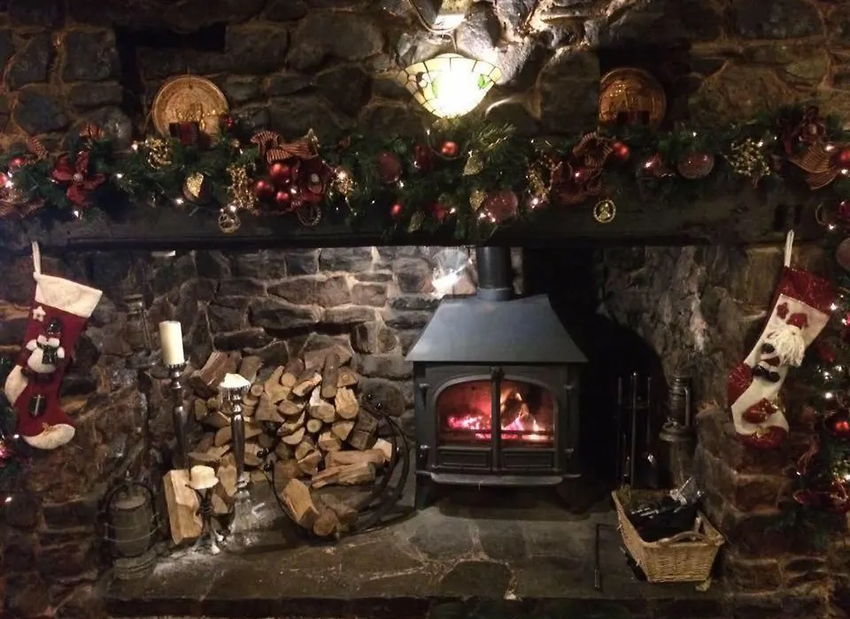 Greyhound Country Inn-1