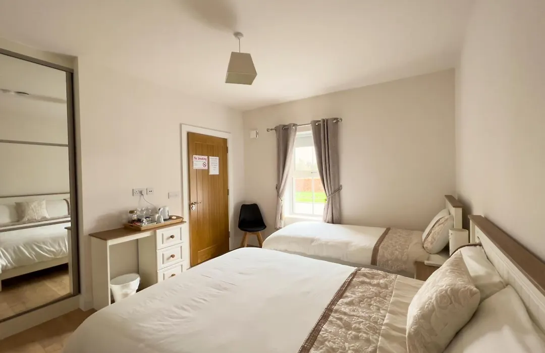 Woodview Lodge-1
