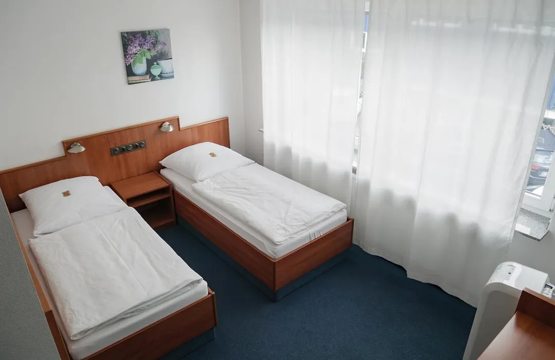 Airport Lounge Hotel Düsseldorf-1